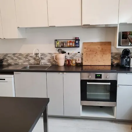 Le Sainte Marie Apartment *